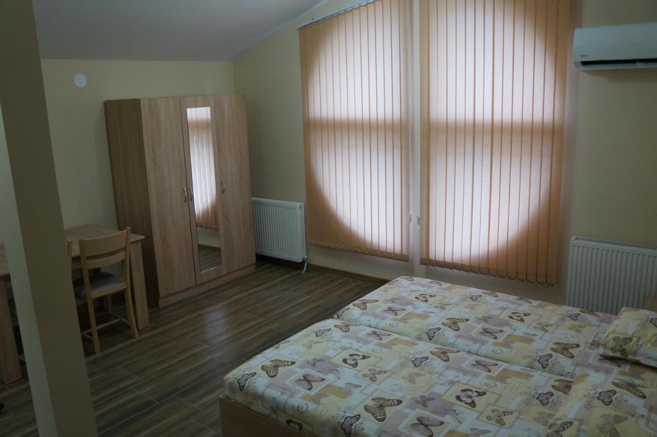Ferienwohnung Dessi Plewen Exterior foto